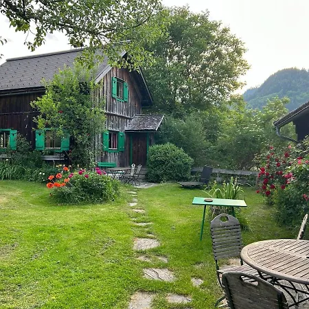 Suesses Haus Mitten In Altaussee * Puchen