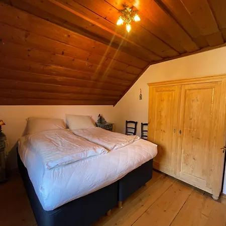 Suesses Haus Mitten In Altaussee Hébergement de vacances Puchen