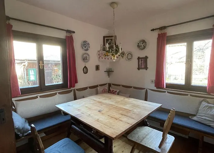 Suesses Haus Mitten In Altaussee Puchen